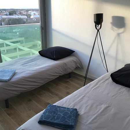 Appartement Face A La Mer - 6 A 8 Personnes - Canet En Roussillon Exteriör bild