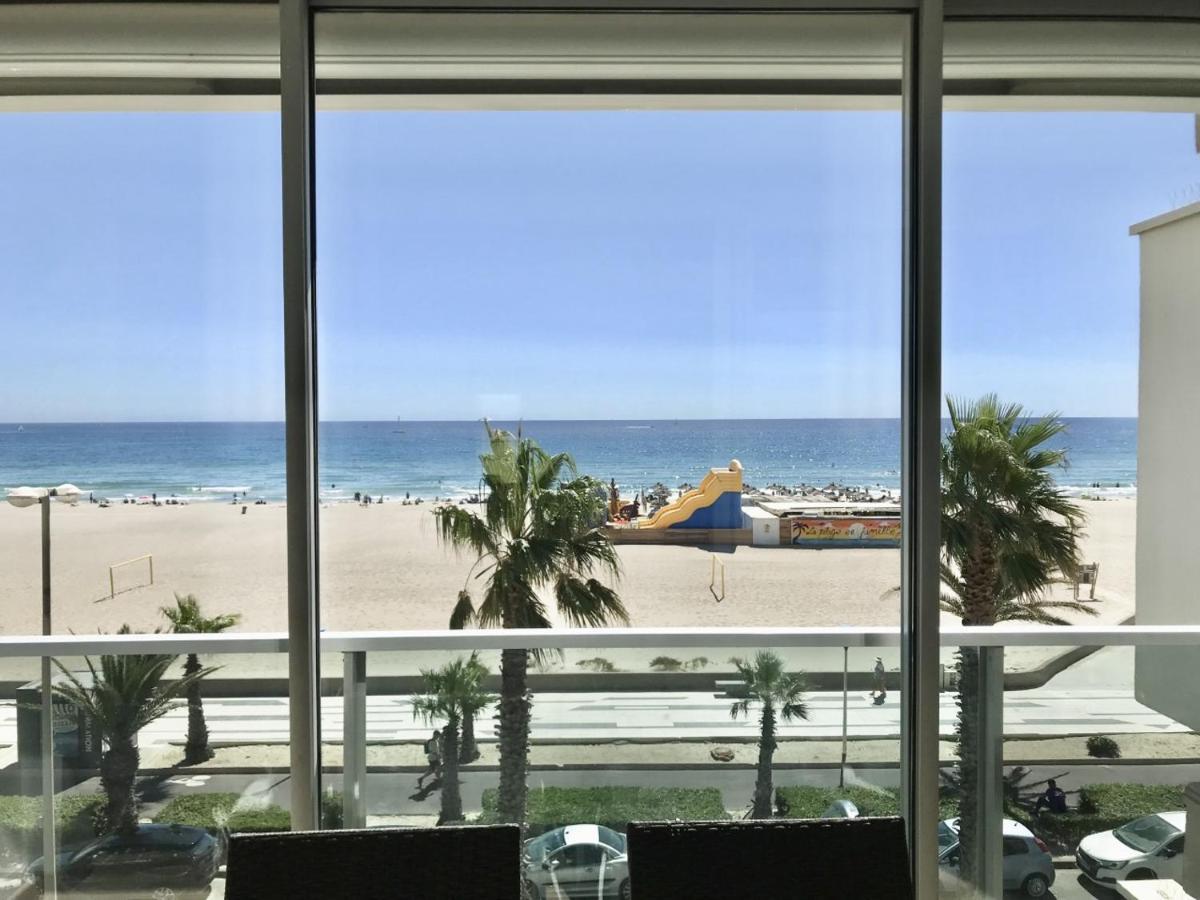 Appartement Face A La Mer - 6 A 8 Personnes - Canet En Roussillon Exteriör bild