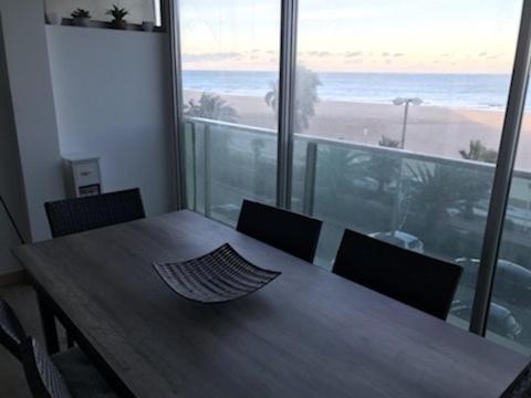 Appartement Face A La Mer - 6 A 8 Personnes - Canet En Roussillon Exteriör bild